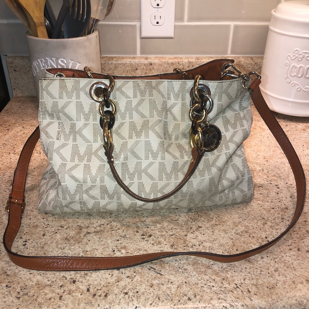 Michael Kors purse and wallet